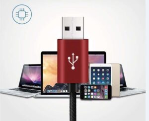 כבל USB עם מכשיר האזנה