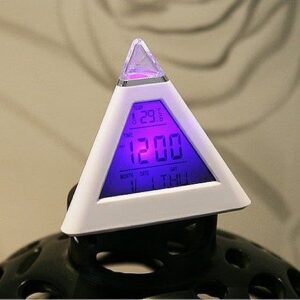 האזנה בתוך שעון מעורר