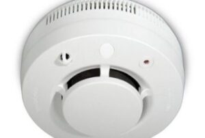 גלאי עשן עם יכולת האזנה